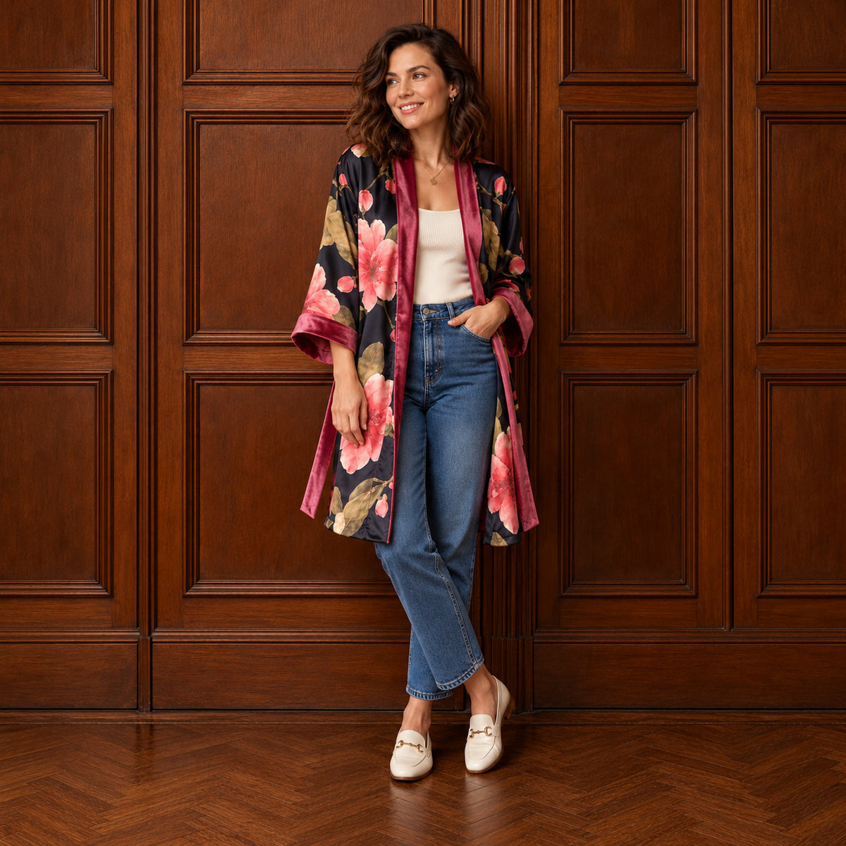 Omkeerbare kimono van fluweel en satijn – Ruby Bloom