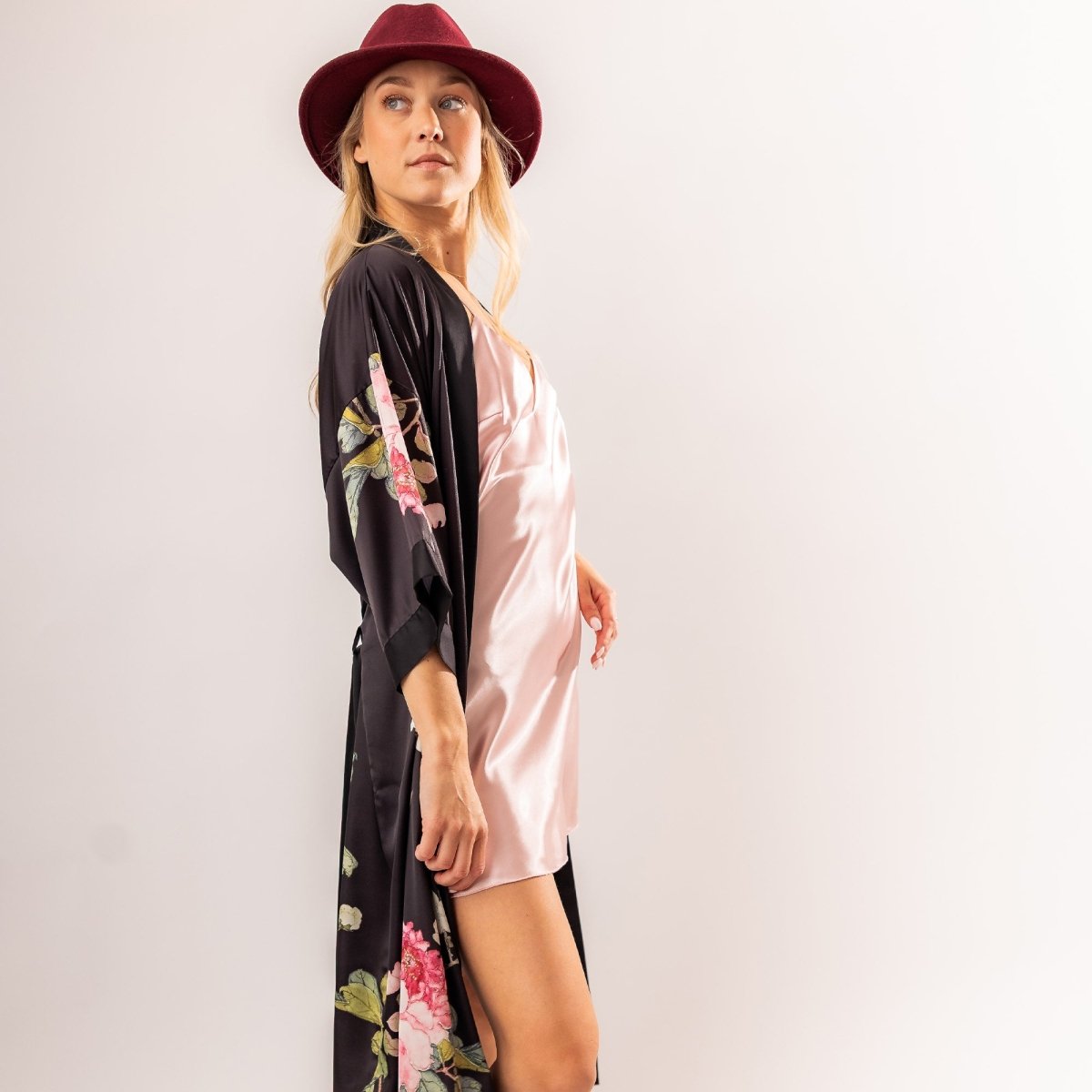 Kimono Dames Satijn - Kuro Grace - Kimomi