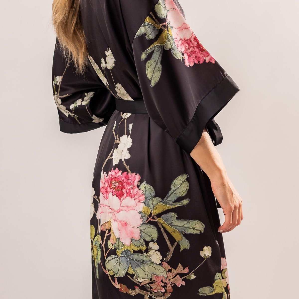 Kimono Dames Satijn - Kuro Grace - Kimomi