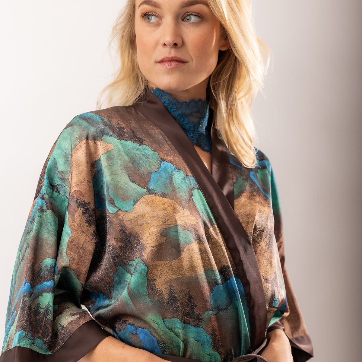 Kimono Dames Satijn - Kyoto Noir - Kimomi